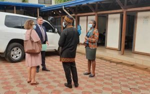 Le Coordonnateur Exécutif du Programme des VNU en visite au Secrétariat Technique